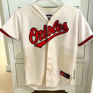 Boys M Orioles baseball jersey by Majestic
